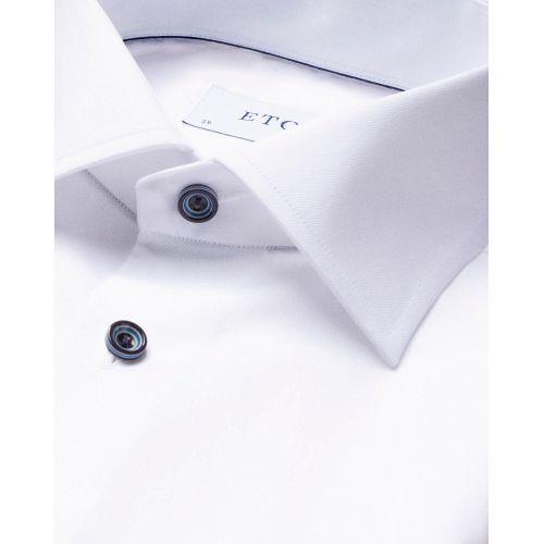 White twill shirt – navy buttons